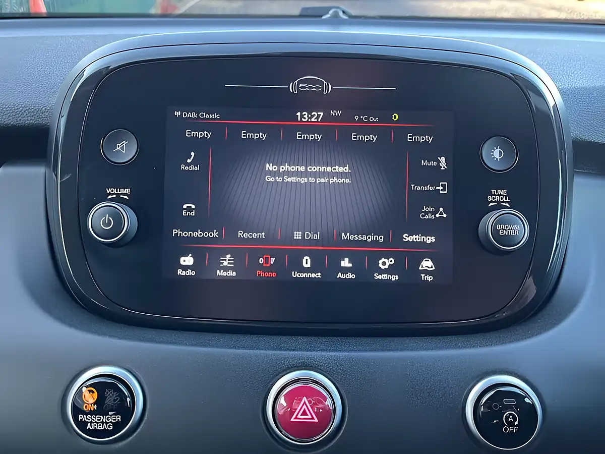 Used 2019 Fiat 500X S-Design White - Interior and Exterior details 9