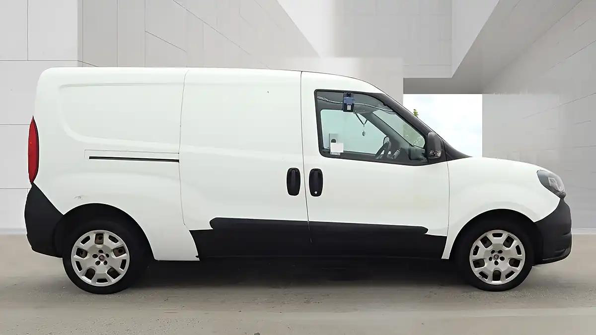 Used 2019 Fiat Doblo Maxi L2 H1 White - Interior and Exterior details 5
