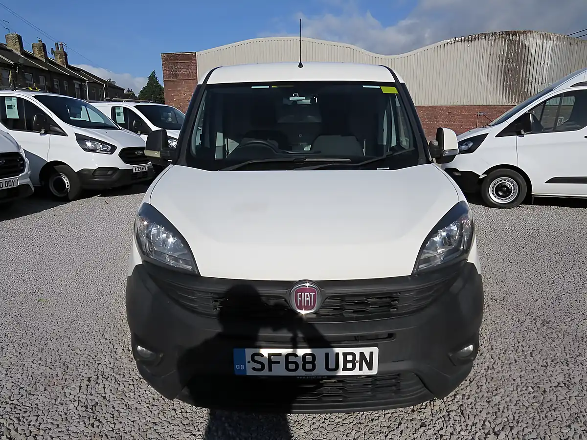 Used 2019 Fiat Doblo Maxi Sx White - Interior and Exterior details 11