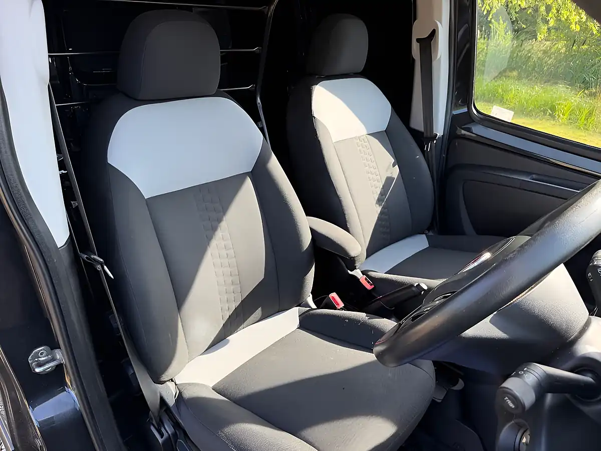 Used 2019 Fiat Fiorino Sx Black - Interior and Exterior details 15