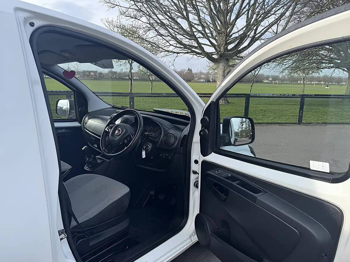 Used 2019 Fiat Fiorino Tecnico White - Interior and Exterior details 14