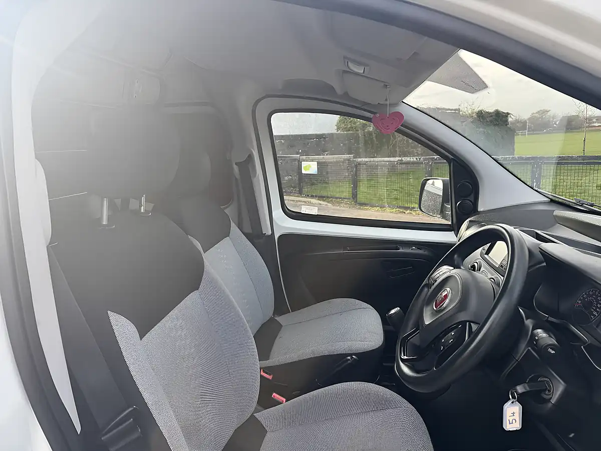 Used 2019 Fiat Fiorino Tecnico White - Interior and Exterior details 15