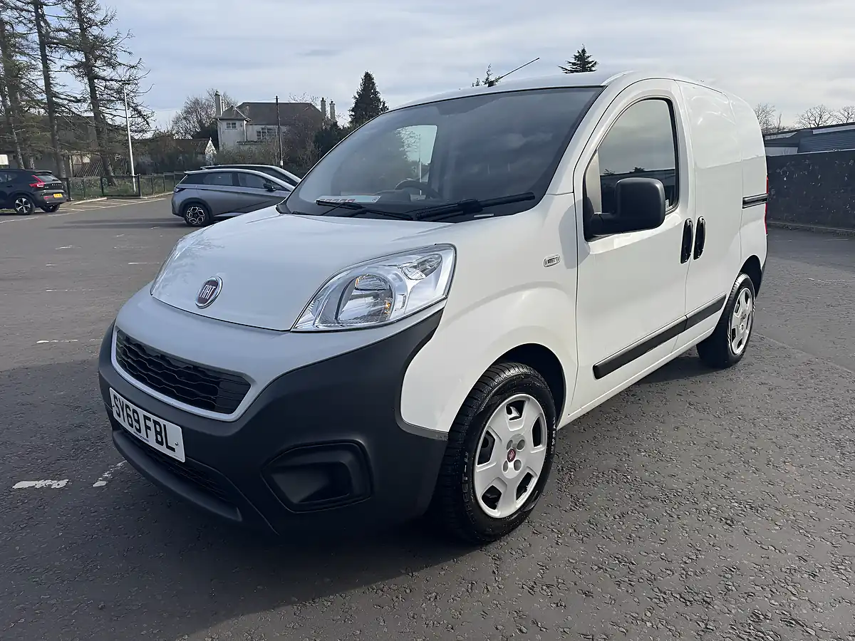 Used 2019 Fiat Fiorino Tecnico White - Interior and Exterior details 3