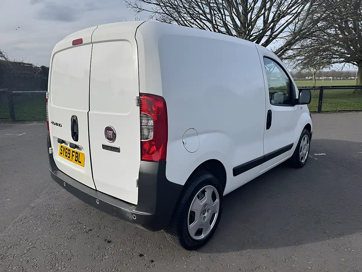Used 2019 Fiat Fiorino Tecnico White - Interior and Exterior details 7