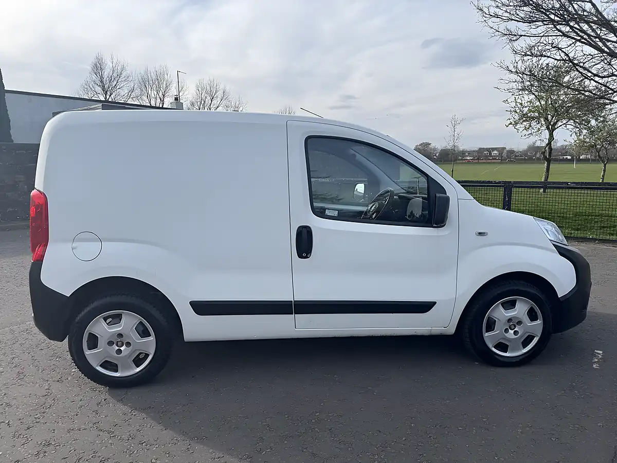 Used 2019 Fiat Fiorino Tecnico White - Interior and Exterior details 8