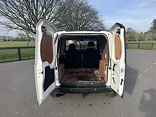 Used 2019 Fiat Fiorino Tecnico White - Interior and Exterior details 9