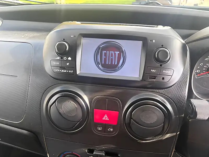 Used 2019 Fiat Fiorino Tecnico White - Interior and Exterior details 14