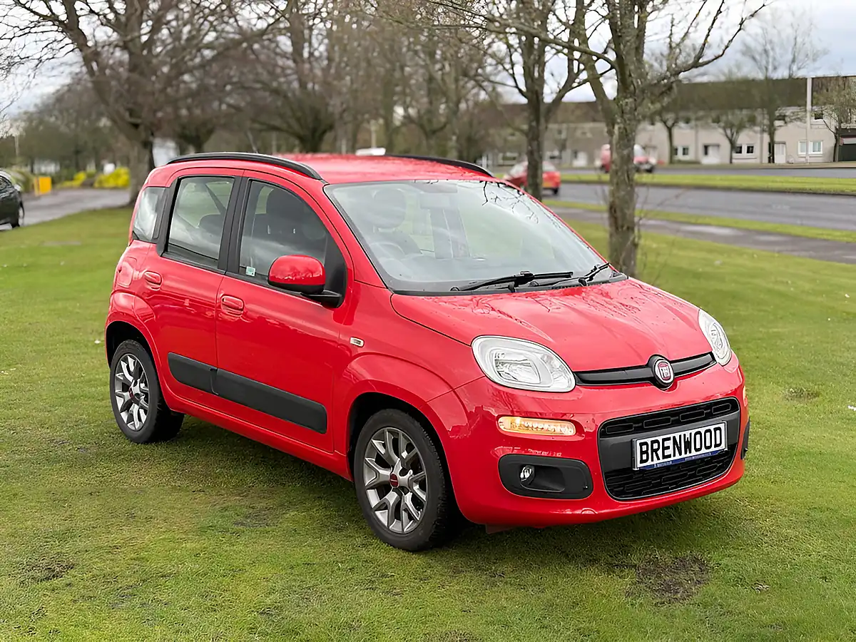 Used 2019 Fiat Panda Lounge Red - Front View