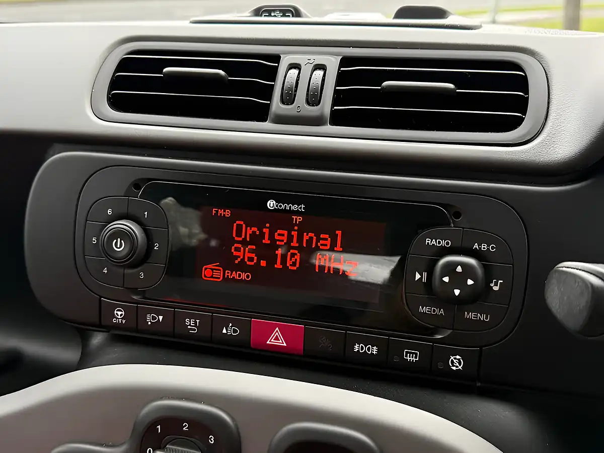 Used 2019 Fiat Panda Lounge Red - Interior and Exterior details 15