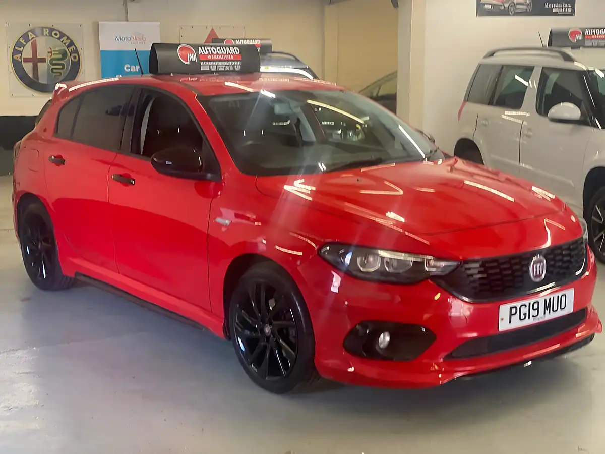 Used 2019 Fiat Tipo Sport Red - Interior and Exterior details 3
