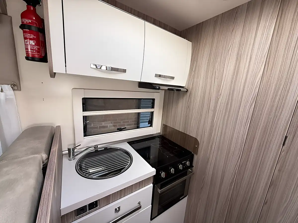 Used 2019 Ford Benimar 483 Tessoro White - Interior and Exterior details 19