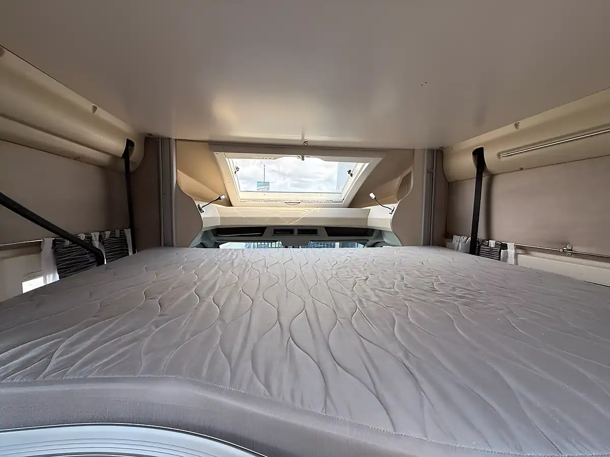 Used 2019 Ford Benimar 483 Tessoro White - Interior and Exterior details 5