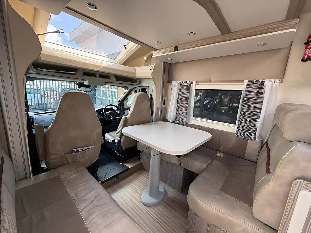 Used 2019 Ford Benimar 483 Tessoro White - Interior and Exterior details 7