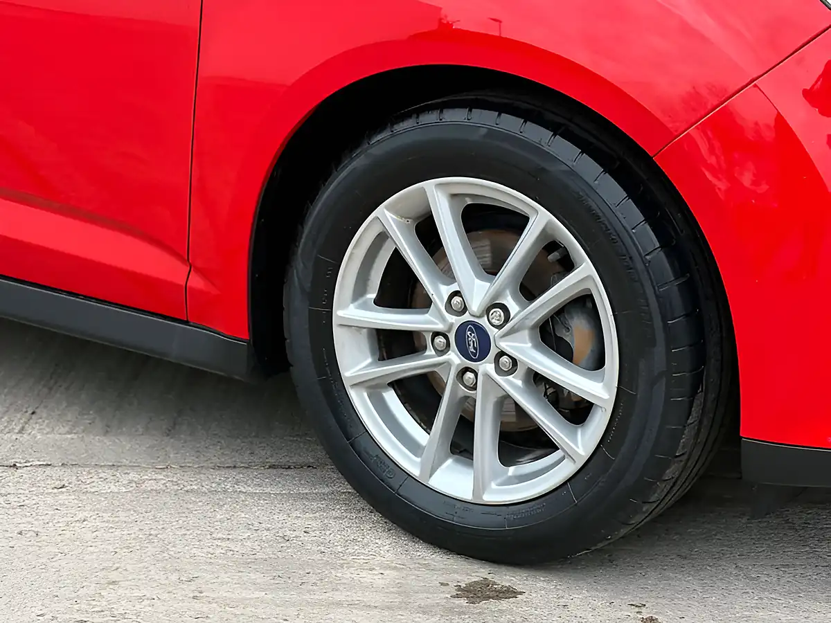 Used 2019 Ford C-Max Zetec Race Red - Interior and Exterior details 8