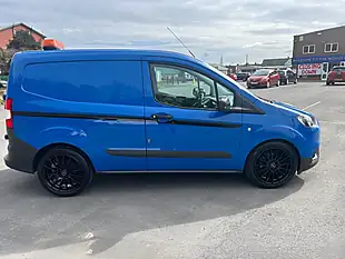 Used 2019 Ford Courier Blue - Interior and Exterior details 5