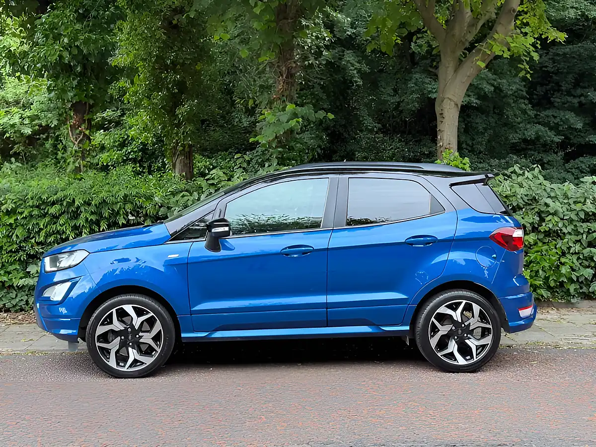 Used 2019 Ford Ecosport ST-Line Lightning Blue - Interior and Exterior details 10