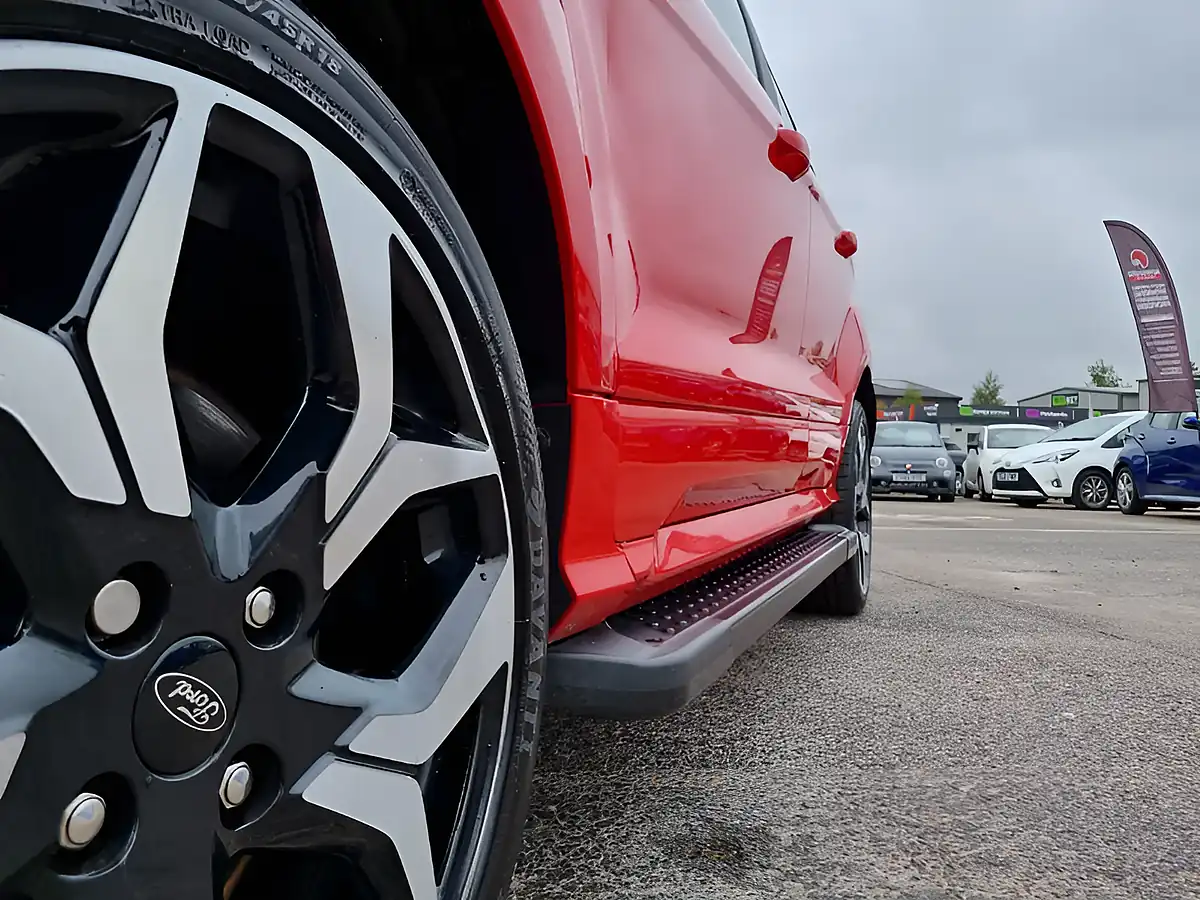 Used 2019 Ford Ecosport ST-Line Red - Interior and Exterior details 9