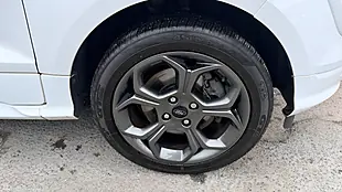 Used 2019 Ford Ecosport ST-Line White - Interior and Exterior details 19
