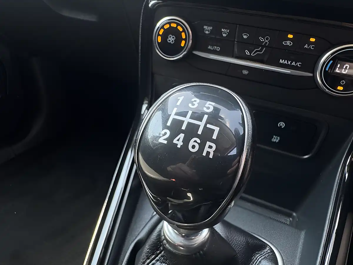 Used 2019 Ford Ecosport Titanium Grey - Interior and Exterior details 18