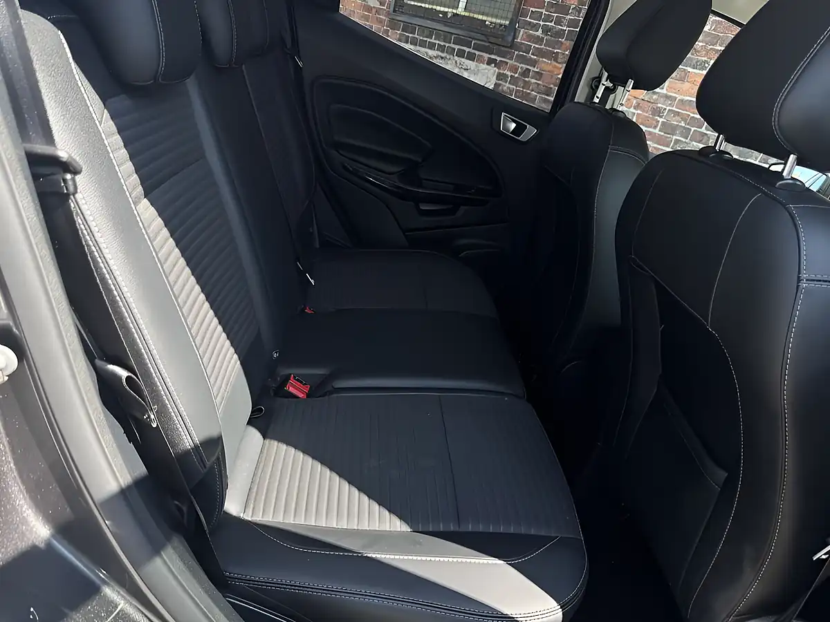 Used 2019 Ford Ecosport Titanium Grey - Interior and Exterior details 9