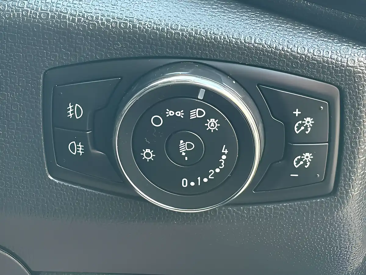 Used 2019 Ford Ecosport Titanium Grey - Interior and Exterior details 16