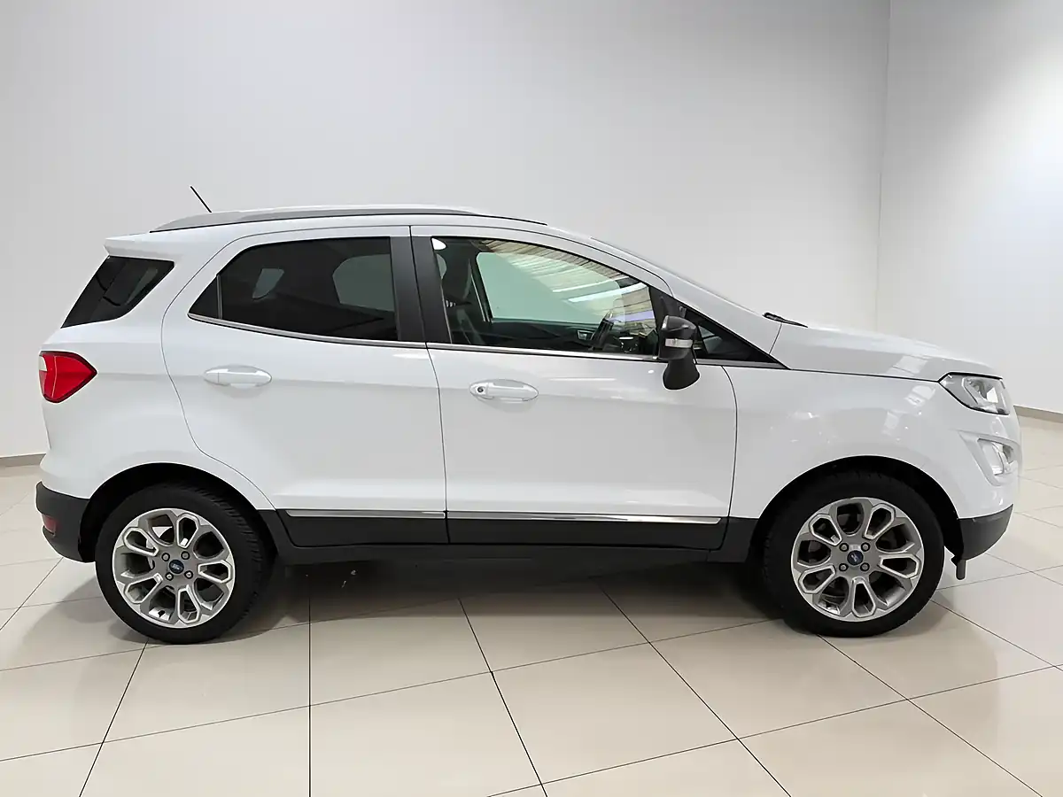 Used 2019 Ford Ecosport Titanium White - Interior and Exterior details 11