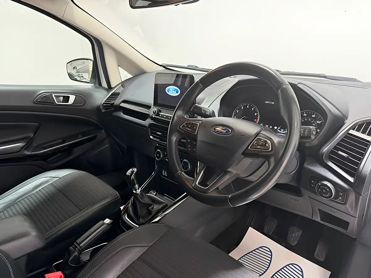 Used 2019 Ford Ecosport Titanium White - Interior and Exterior details 13