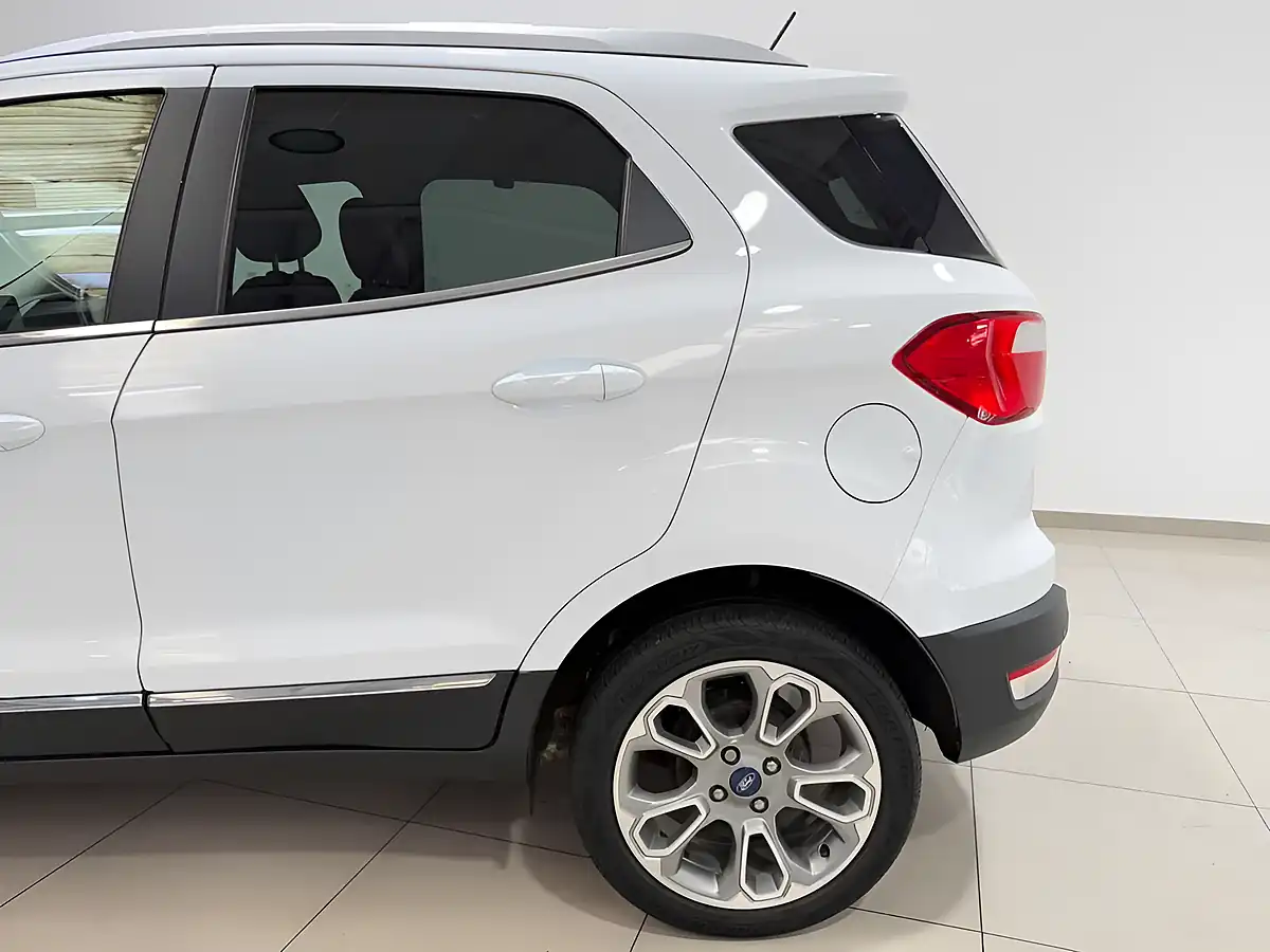 Used 2019 Ford Ecosport Titanium White - Interior and Exterior details 6