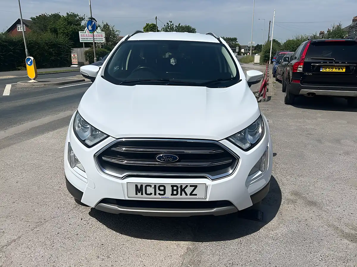 Used 2019 Ford Ecosport Titanium White - Interior and Exterior details 16