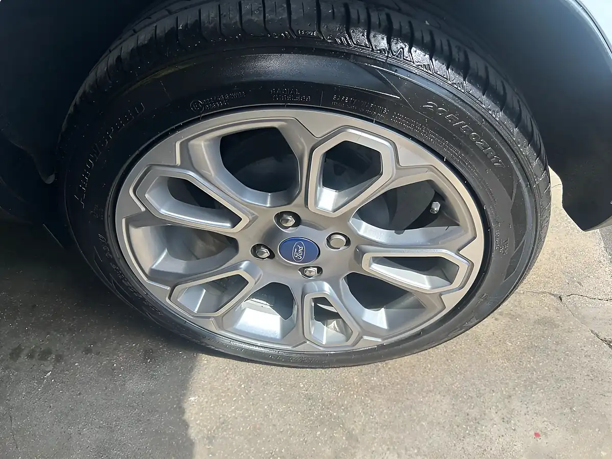 Used 2019 Ford Ecosport Titanium White - Interior and Exterior details 19