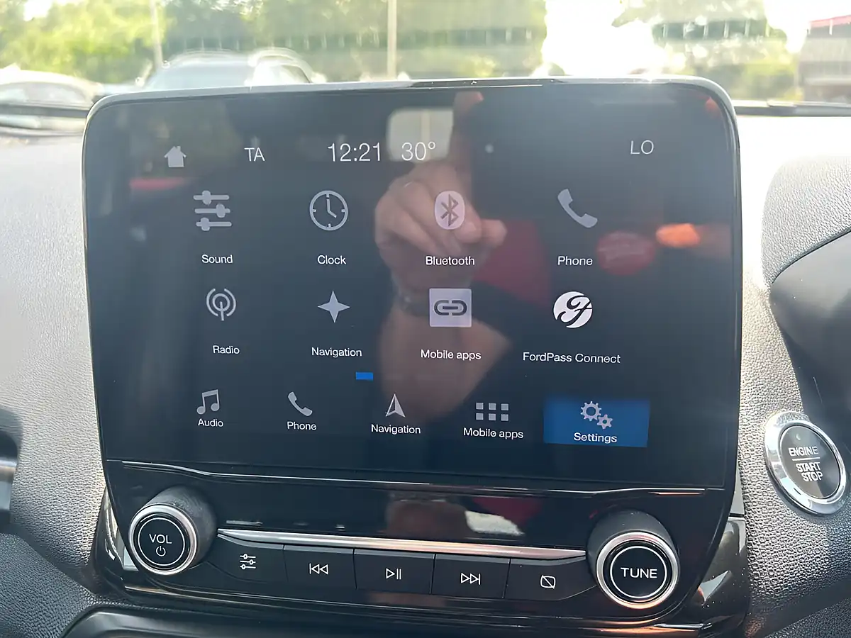 Used 2019 Ford Ecosport Titanium White - Interior and Exterior details 9