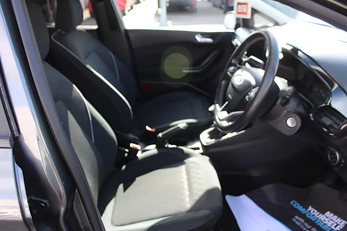 Used 2019 Ford Fiesta Active 1 Grey - Interior and Exterior details 11