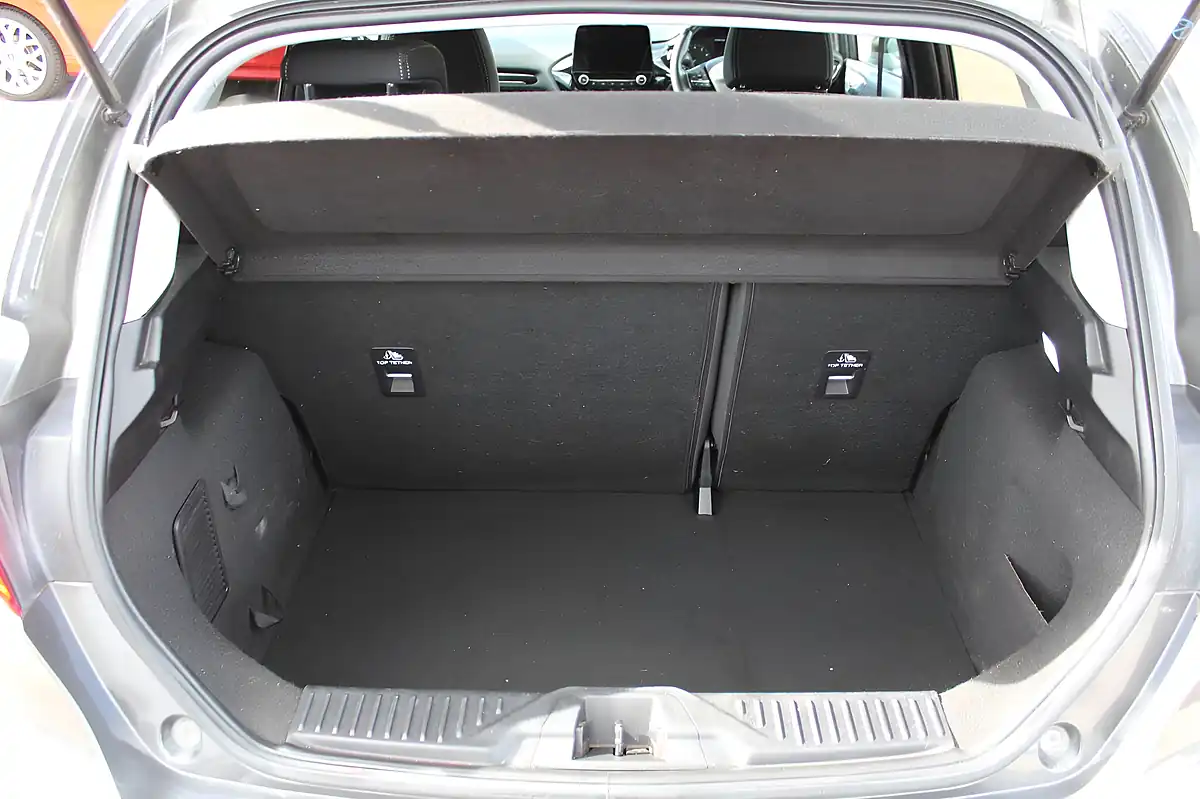 Used 2019 Ford Fiesta Active 1 Grey - Interior and Exterior details 18