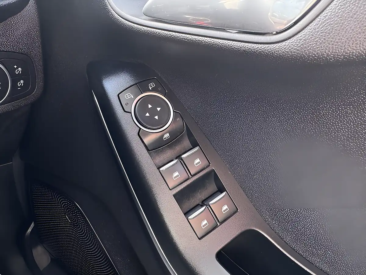 Used 2019 Ford Fiesta Active 1 Red - Interior and Exterior details 20
