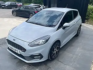 Used 2019 Ford Fiesta ST-2 Silver - Interior and Exterior details 17