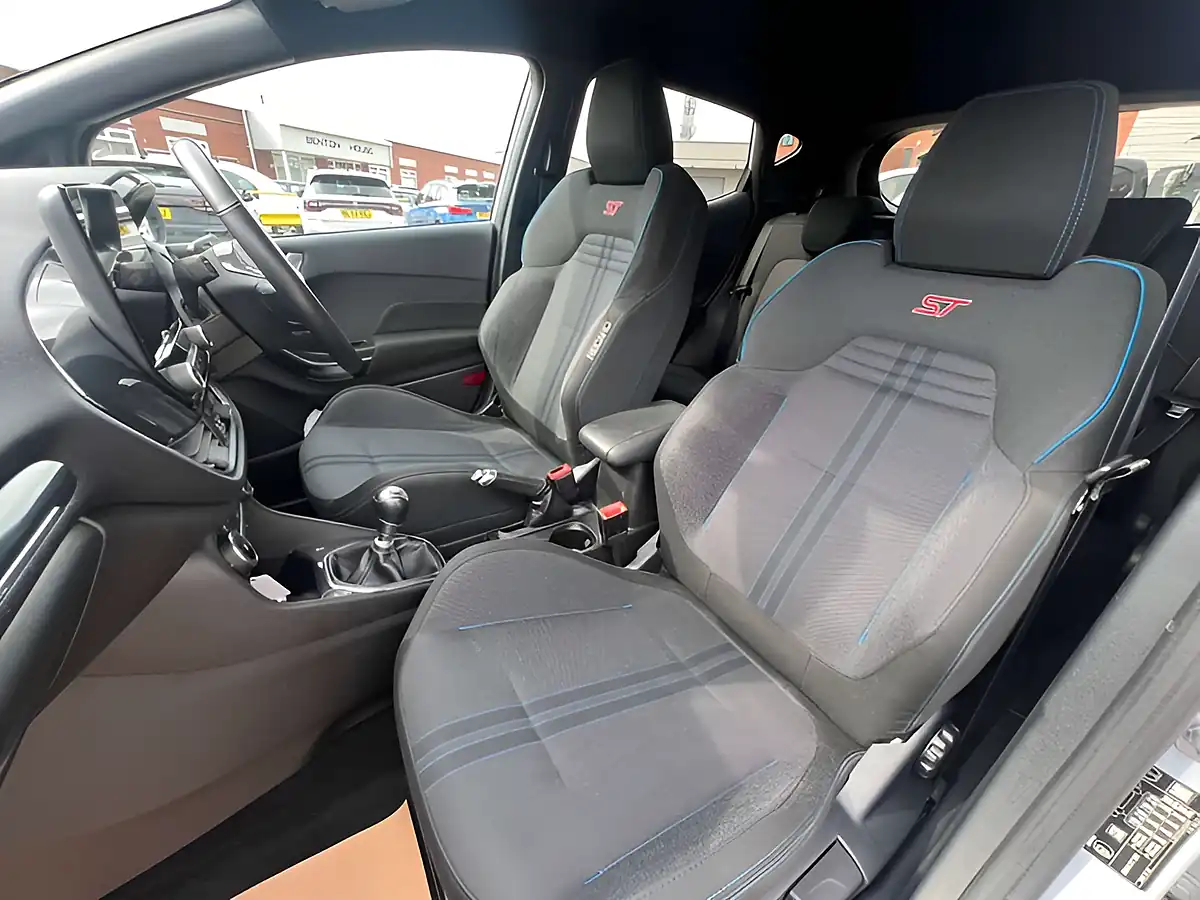Used 2019 Ford Fiesta ST-2 Sliver Fox - Interior and Exterior details 9