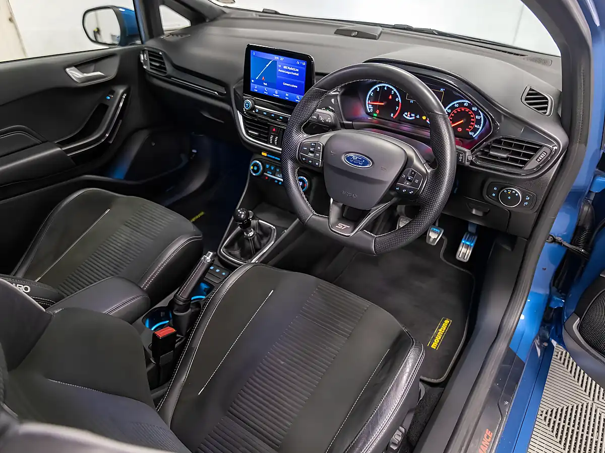 Used 2019 Ford Fiesta ST-3 Blue - Interior and Exterior details 11