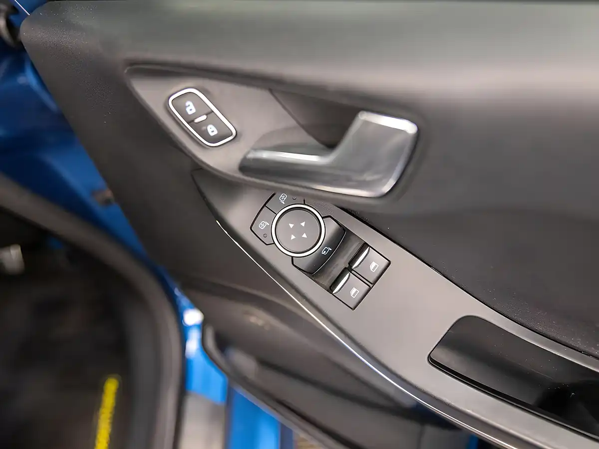 Used 2019 Ford Fiesta ST-3 Blue - Interior and Exterior details 13