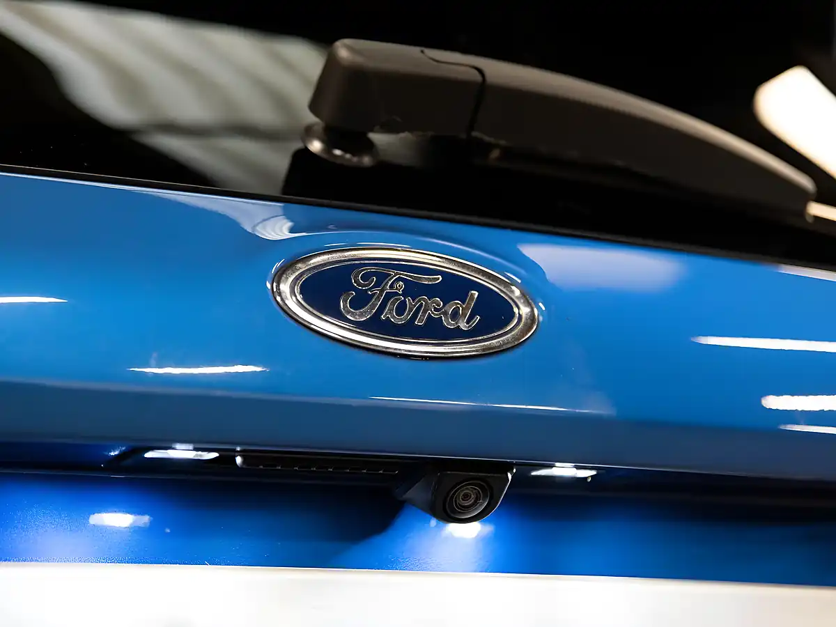 Used 2019 Ford Fiesta ST-3 Blue - Interior and Exterior details 17