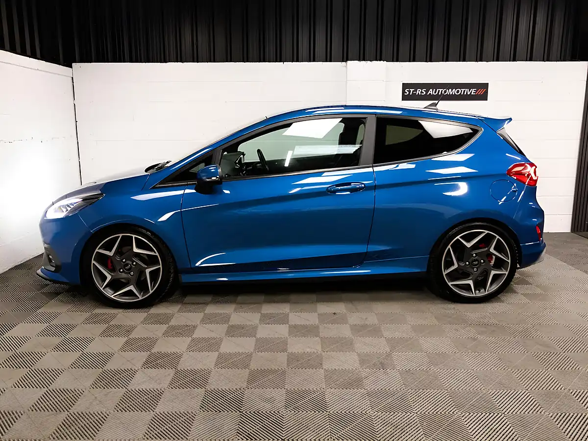 Used 2019 Ford Fiesta ST-3 Blue - Interior and Exterior details 5