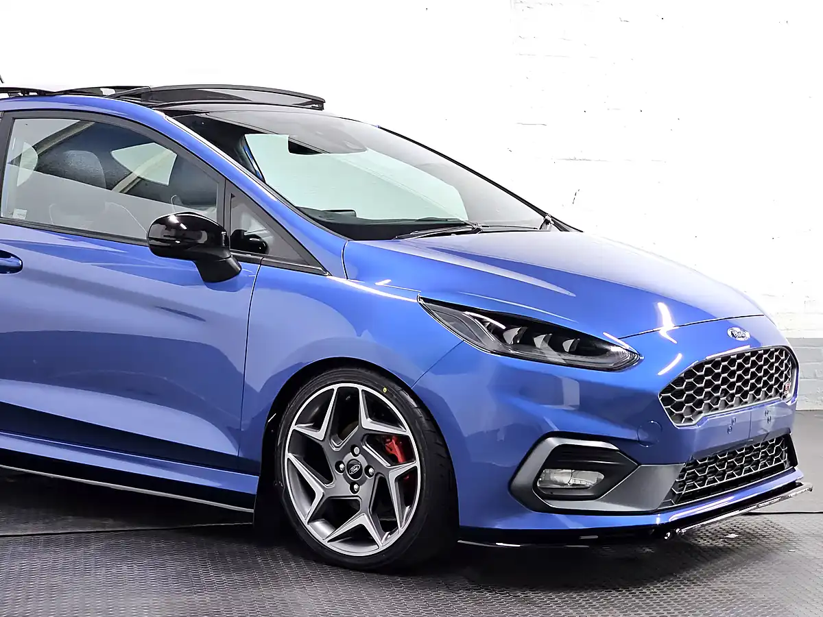 Used 2019 Ford Fiesta ST-3 Performance Blue - Interior and Exterior details 17