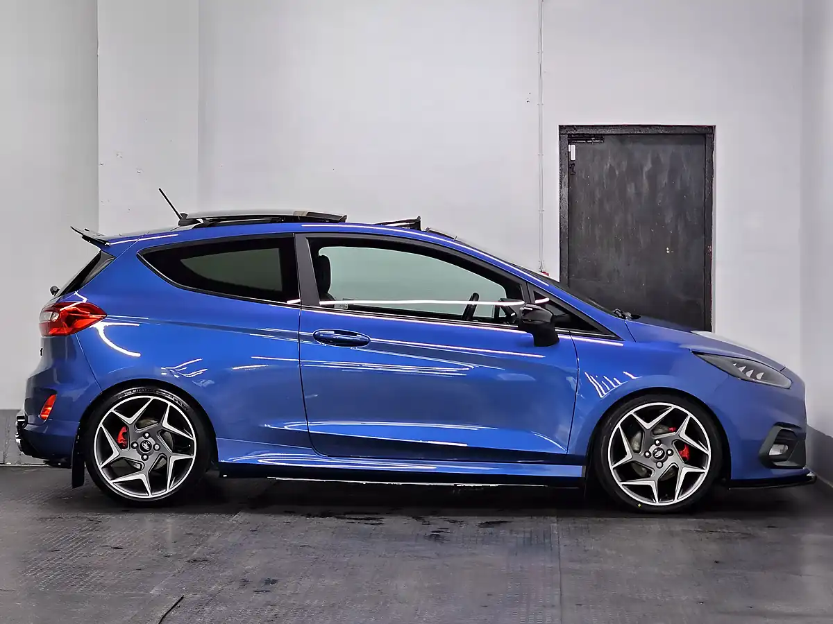 Used 2019 Ford Fiesta ST-3 Performance Blue - Interior and Exterior details 5