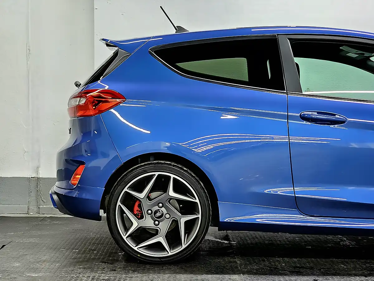 Used 2019 Ford Fiesta ST-3 Performance Blue - Interior and Exterior details 18