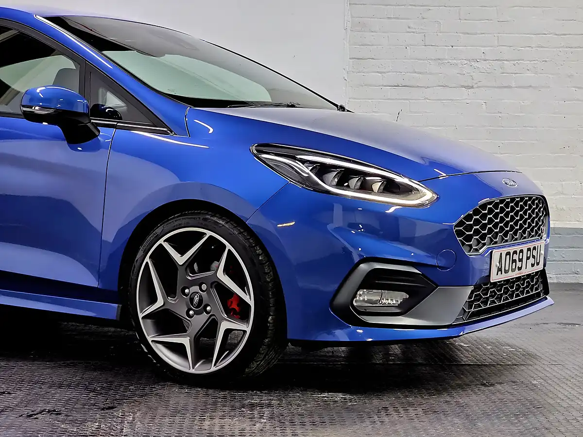 Used 2019 Ford Fiesta ST-3 Performance Blue - Interior and Exterior details 19