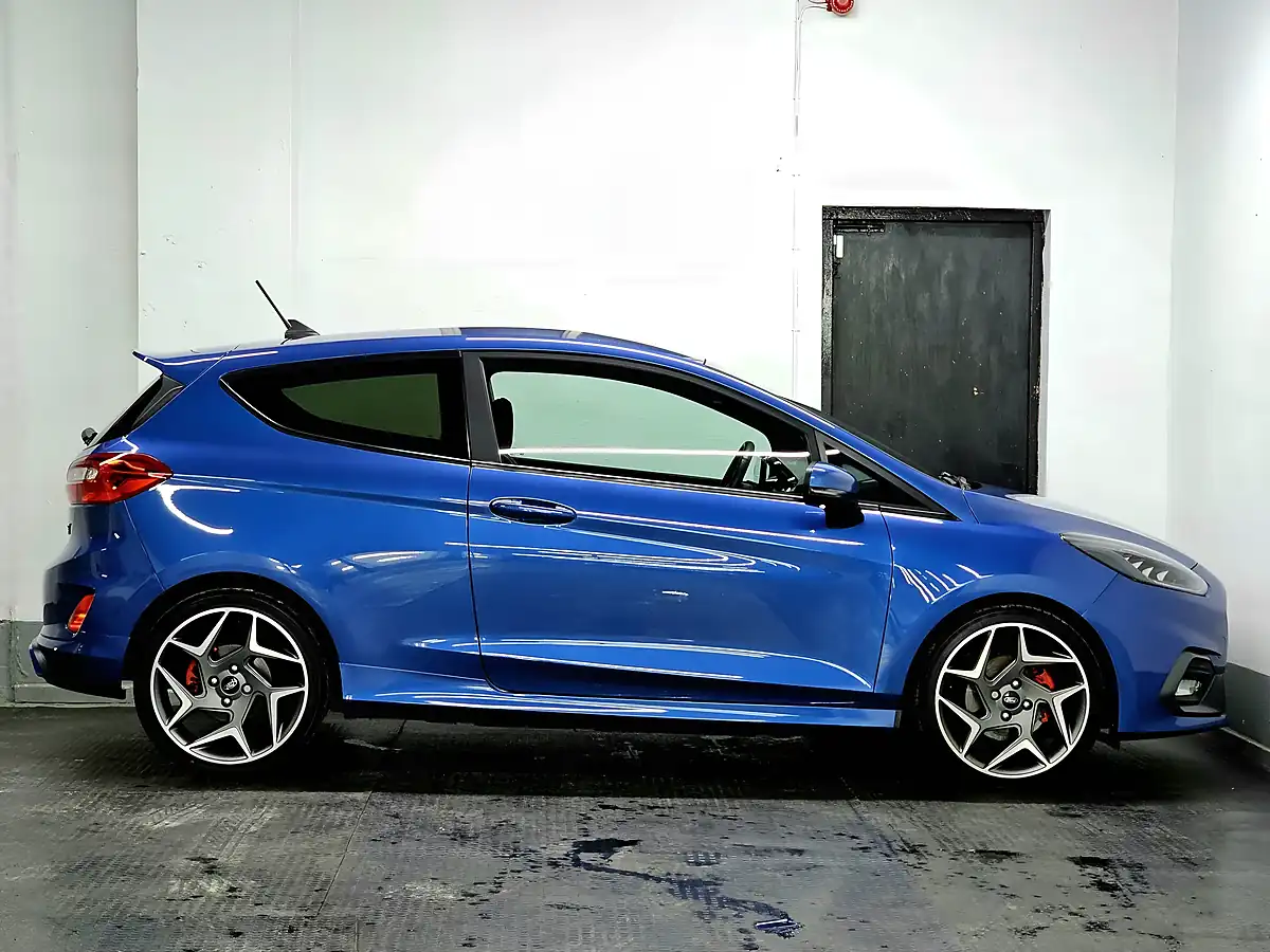 Used 2019 Ford Fiesta ST-3 Performance Blue - Interior and Exterior details 8