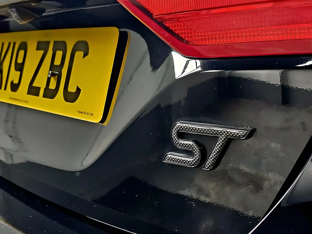 Used 2019 Ford Fiesta ST-3 Shadow Black - Interior and Exterior details 10