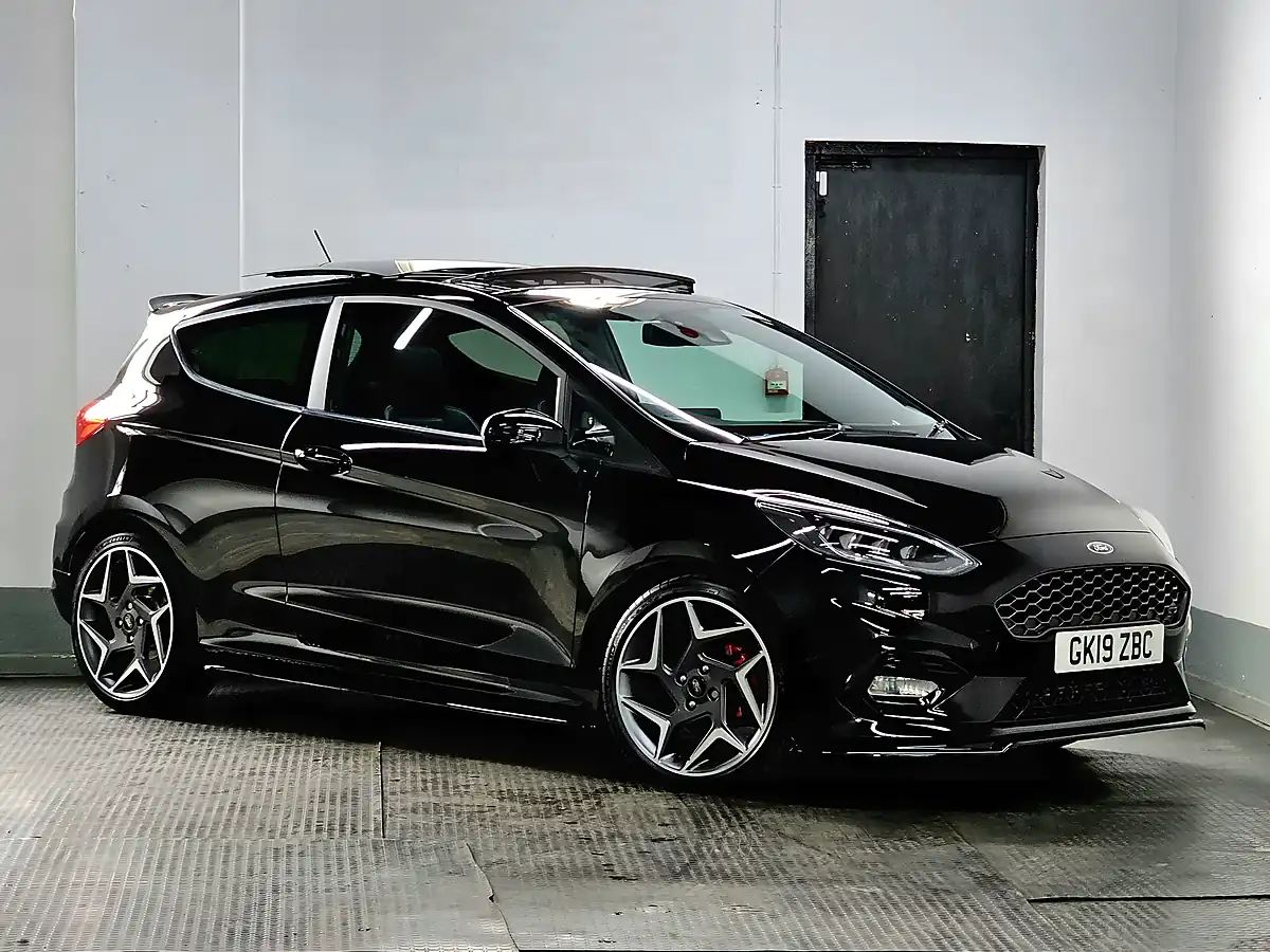 Used 2019 Ford Fiesta ST-3 Shadow Black - Interior and Exterior details 5