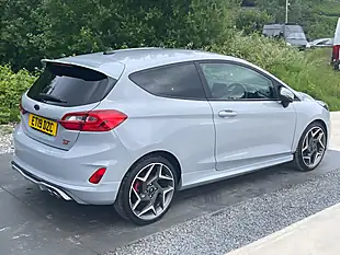Used 2019 Ford Fiesta ST-3 Silver - Interior and Exterior details 13