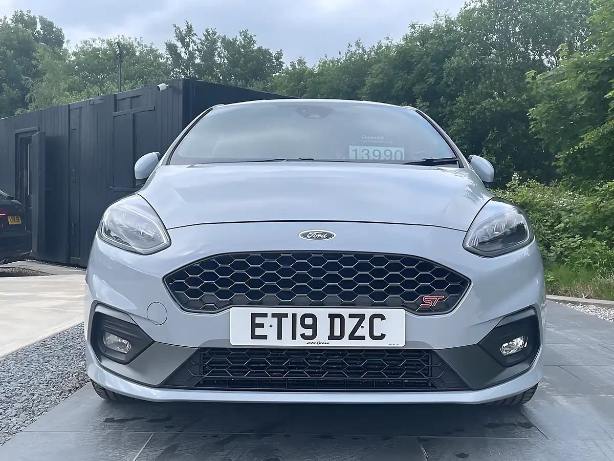 Used 2019 Ford Fiesta ST-3 Silver - Interior and Exterior details 7