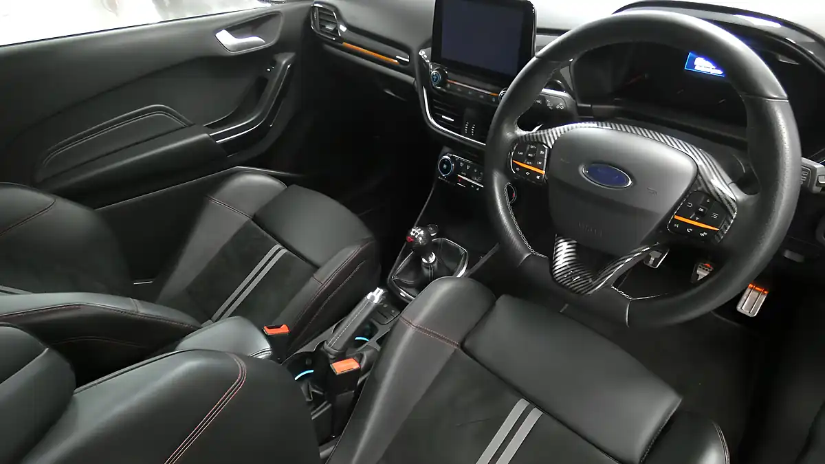 Used 2019 Ford Fiesta ST-3 White - Interior and Exterior details 5